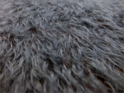 Jerry 23 Donkey Grey 18mm Crushed Mohair